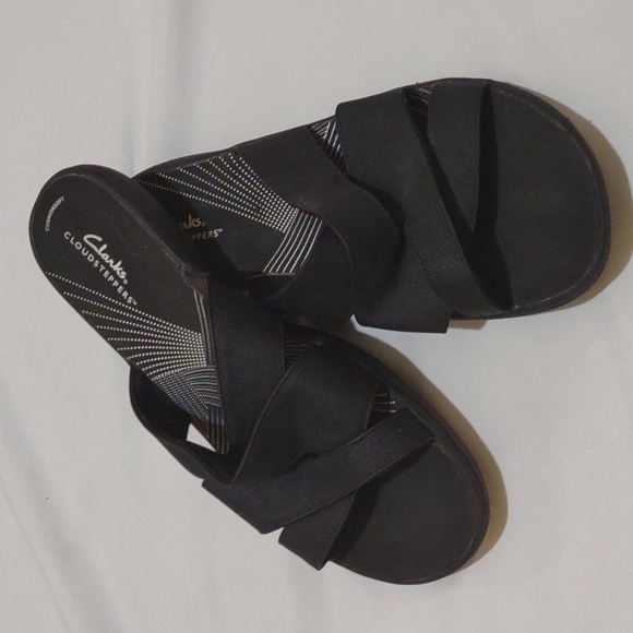 Clarks Breeze GroveSlide Sandal - Picture 1 of 6